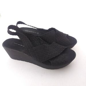 Steven by Steve Madden Black wedges